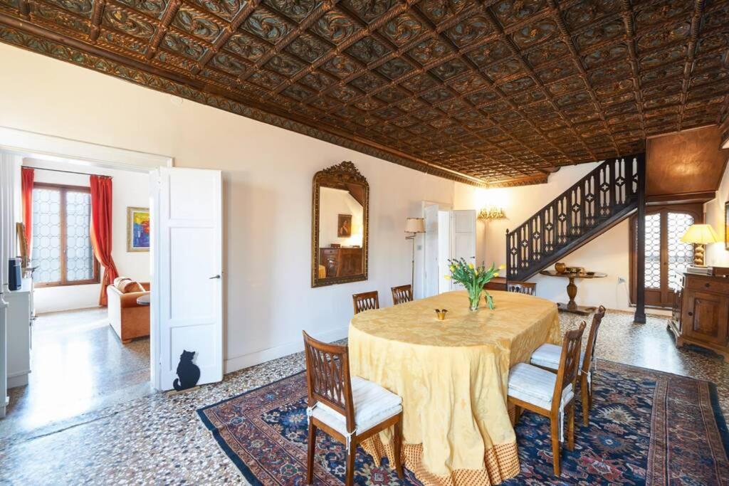 Ca' Fenice, Charming Apartment In San Marco, Sleep 7 Venecia Exterior foto